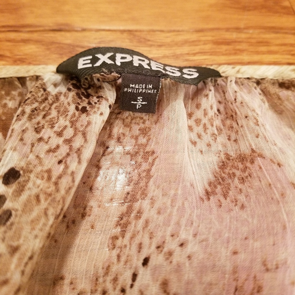 🔴🔴Express Top🔴🔴 - Picture 2 of 4